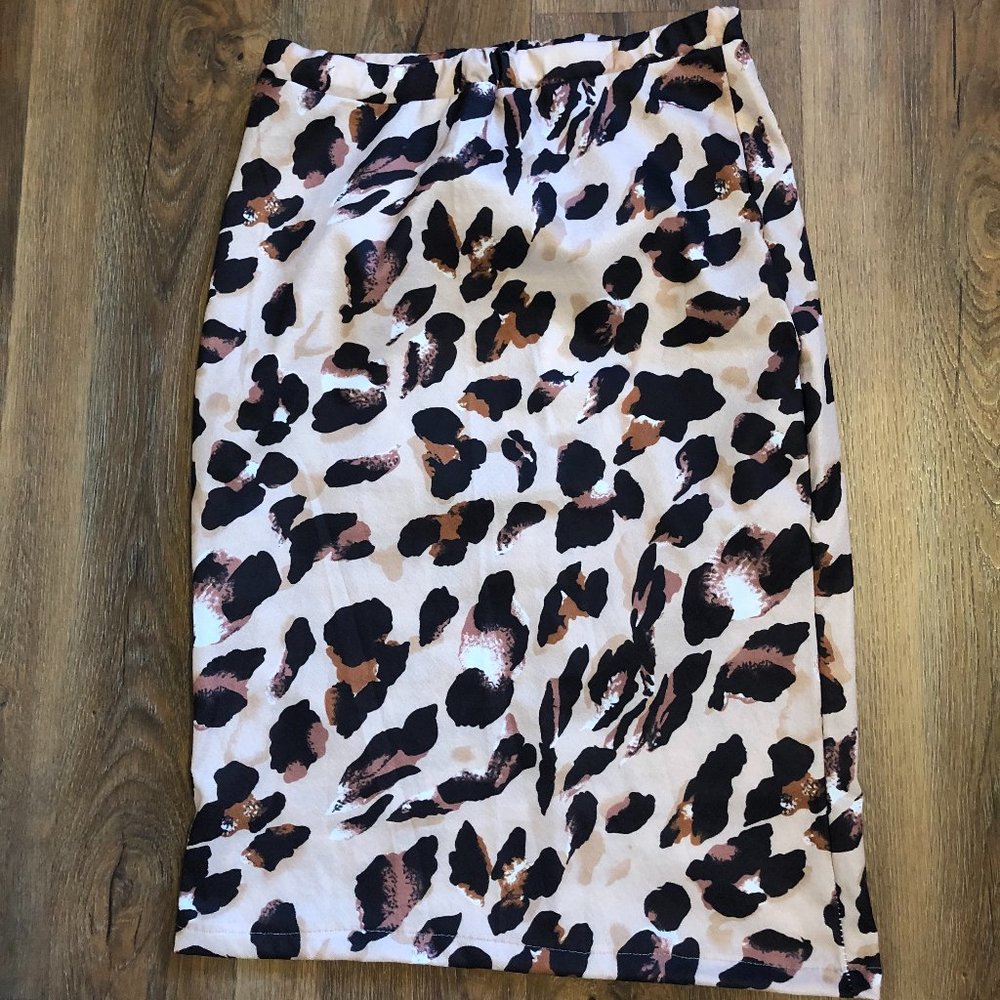 Leopard print pencil skirt size S